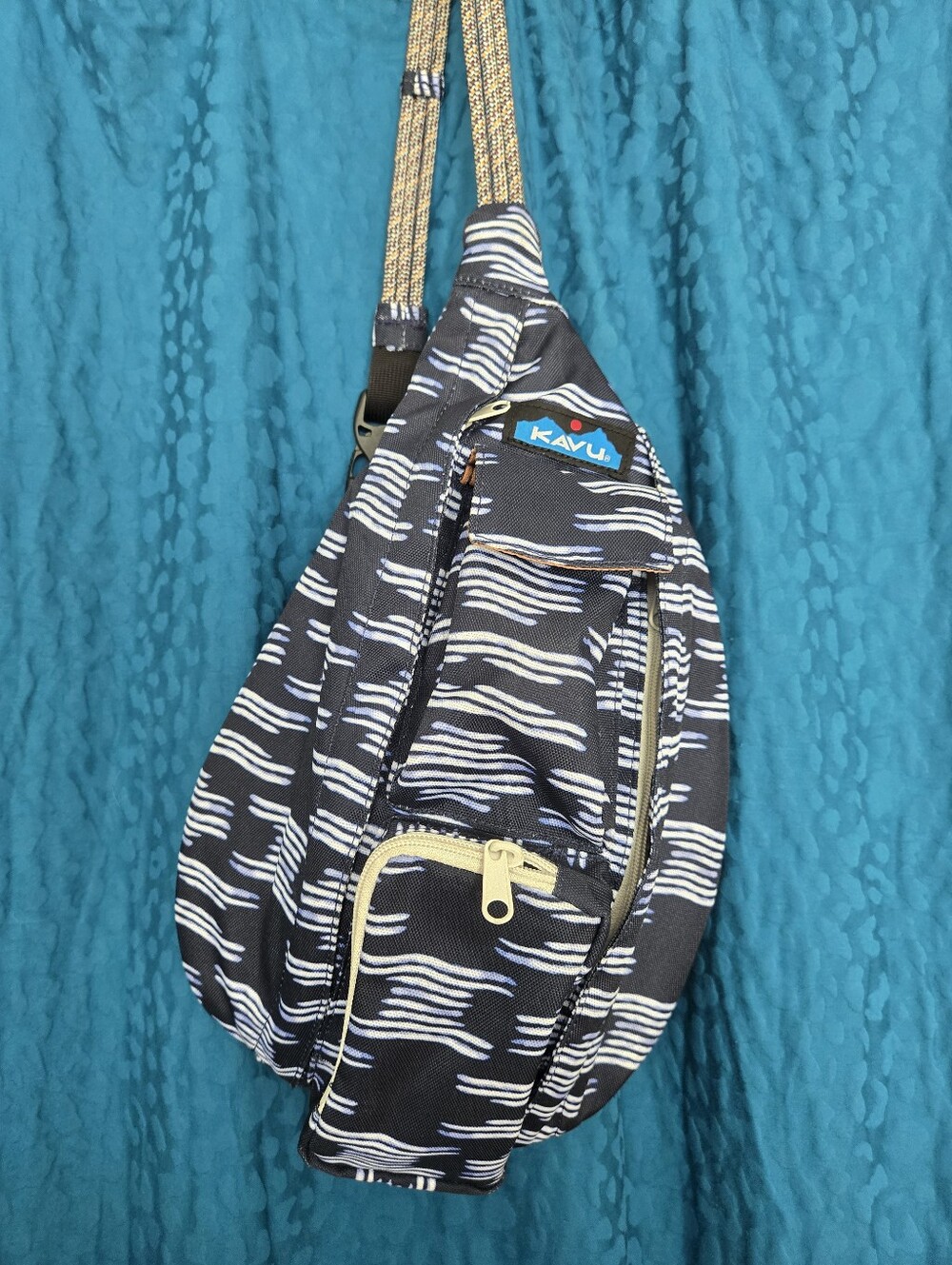 KAVU - Crossbody Rope Sling (Small) - Picture 6 of 7